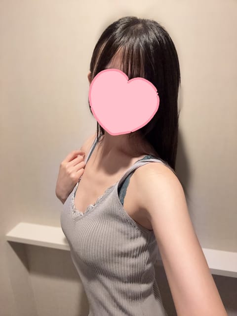 あいは寒くなってくると太るので、今のうちに会っておくのオススメかも😂
秋冬は一緒に太ろう🥰
本日は１８時からお待ちしてま