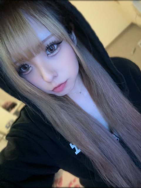 本日います😌😌

中野で会えます🍀*゜