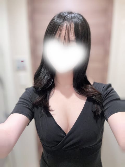 こんばんは🌛
本日は📍三丁目 ルームにいます

23:45〜ご案内できます

DMでもお電話でもご予約お待ちしてます💌🤍