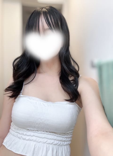 こんばんは🌛♡
昨日は本指さんにも初めましての方にもお会いできて嬉しい一日でした😻

本日は📍大久保ルーム にいます！
