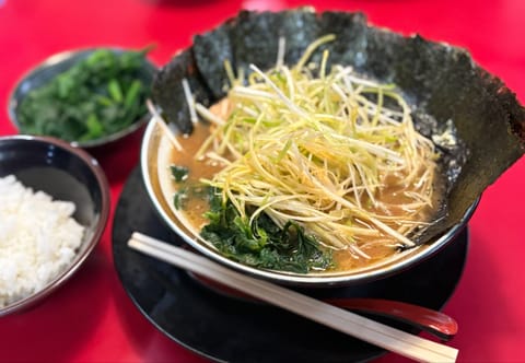 本日の麺活
王道いしい 浜野
⭐️⭐️⭐️⭐️⭐️

和風ネギにしたよ♩もりもりでしあわせ(՞ o̴̶̷̤   o̴̶̷