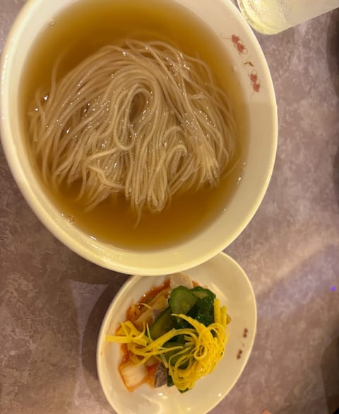 皆様ごきげんよう🫡🌸
🍎🍊🍈🍉🍇
お部屋涼しくお待ちしてます🌟

麻辣湯に激ハマリ中

おすすめのお食事教えてください♡