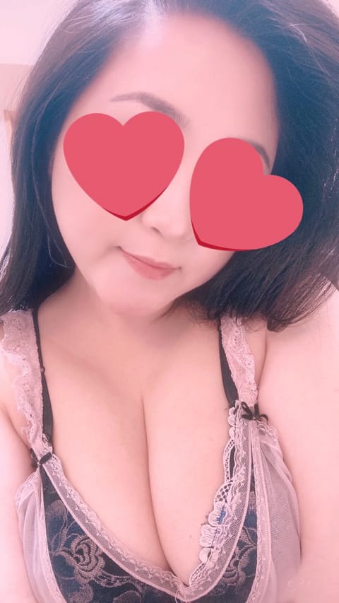 こんばんは！みかです🍑🍑

新丸子ルーム到着しました☺️

今日も酷暑ですが、頑張った1週間のご褒美にドキドキマッサージ