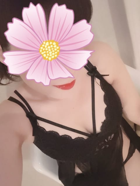 本日荻窪北口ルームに25時までいます❣️
明日もルレーヴ大塚ルームに出勤ですが、明日はご予約満了のため今日が狙い目ですよ