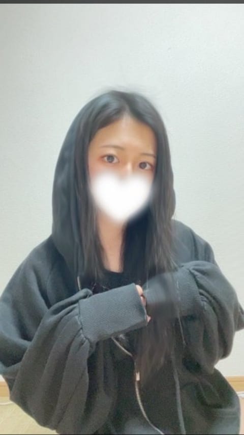 本日明日急遽ですが出勤します！
遊びに来てください🧚✨

好きな食べ物をよく聞かれますが
雑食です笑　

🦁🍖🐮🌱

施