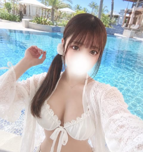 本日28日13:00〜武蔵小杉ルーム出勤します❣️
事前ご予約もたくさんありがとうございます🎀まだ🈳枠あるので、週末お疲