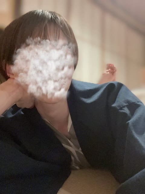 昨日もありがとうございます.☘︎

「最近嫌なことが続いてて⋯
運気変えなきゃと思って来た！」

日々色んなことがありま
