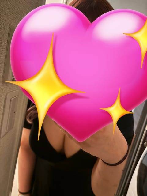 こんにちは！

明日6月3日(火)約2週間ぶりに岐阜ルー厶で出勤します！

久しぶりで少し緊張しますがお時間ある方ぜひ会