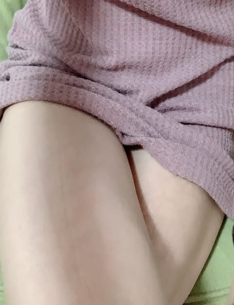 おはようございます🌞今日もお仕事頑張ってください！
えなは今日は休みます