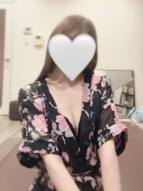 本日20:00〜24:00出勤🌻
お時間ある方は是非♡

#静岡メンエス
#メンズエステ