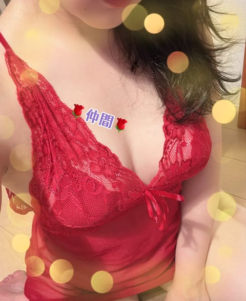 こんばんは、仲間です🌹
お部屋入りました✨

今日はぐぐっと夏らしい陽気であせだくですね💦

お部屋涼しくして待ってるの