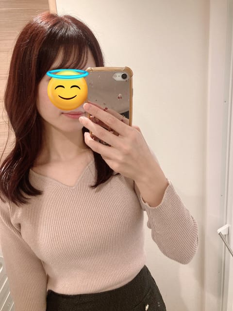 出勤しました！
今日は15-17時のみ空いてます！🌷
たくさんぎゅーしてくれるお兄様お待ちしてます☺️💞