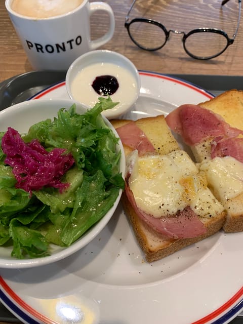明日は出勤です💕
いつもとお時間が違います🙇‍♀️
17:00〜0:00
皆様を癒して差し上げれたらなと思います😌

今