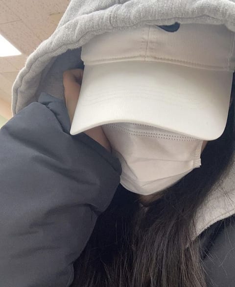 今日はとっても寒い🥶🫨
あったか〜〜〜いお部屋で待ってるよ
ゆきが温めてあげる💗