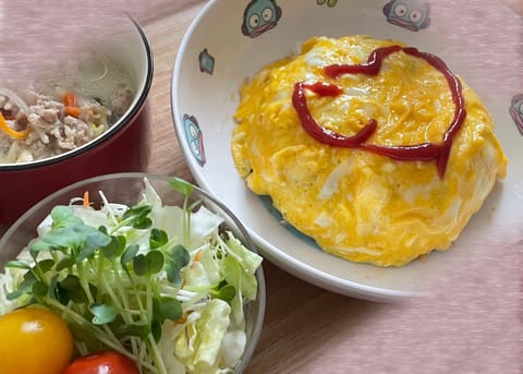いるよ♡20時まで💖
ご予約お待ちしております(*´꒳`*)
こりんがたくさん癒すよ🌱⋆｡

昨日は終わってから麻辣湯食
