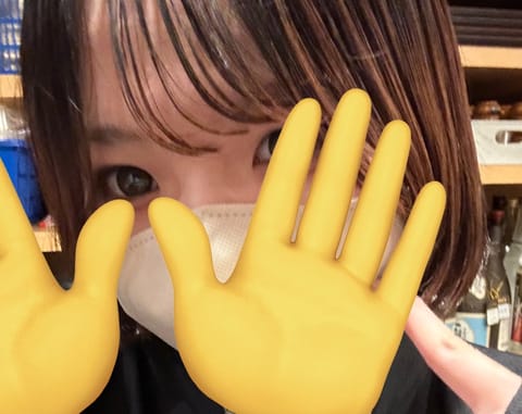 みなさんこんにちは😃
写真を撮る暇がなかったので職場から失礼します🫡
本日も24時から出勤します！！
明日で21歳になる