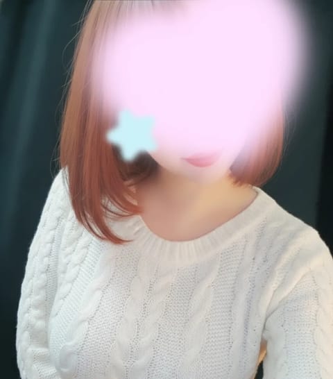 こんにちは🐱🩷

本日15時～23時まで
新宿ルーム出勤です🐱🩷

今日も1日がんばるぞいっ🐱🩷

本日最短🈳16時50