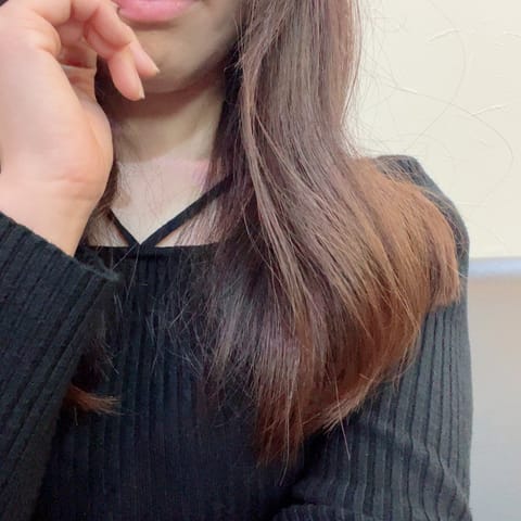 こんばんは。若月です。
日中はまだすこしぽかぽかした感じですが
いかがお過ごしですか？

朝晩は冷えるので体調崩しやすく