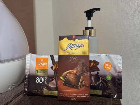 本日もご本指様day🈵ありがとうございました🥰ダイエット中には嬉しい高カカオ🍫♡ お腹すいた時に空腹をごまかすグミ😆あり