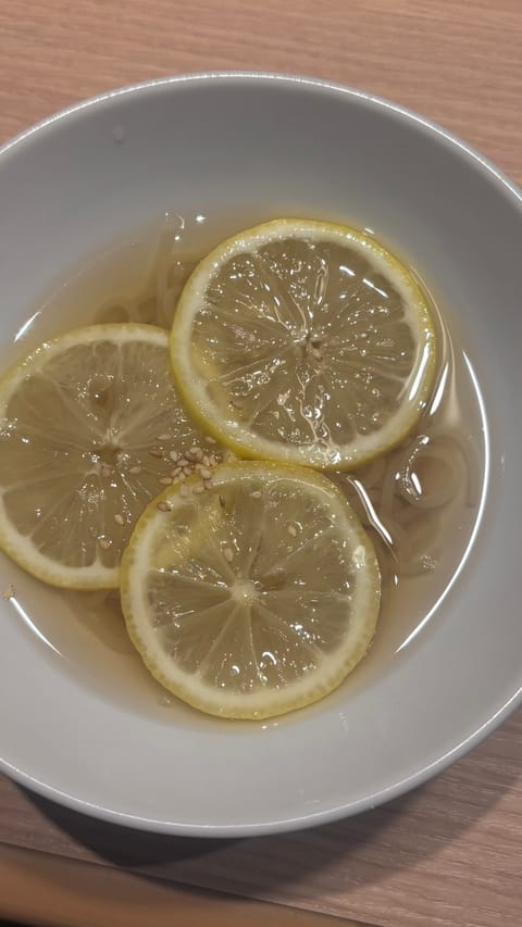 こんばんは🌙
今週もたくさんのご予約、ありがとうございました🤍

再来週はたくさん出勤するので
ご予約お待ちしてます🍋💛