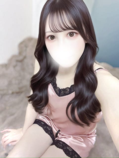 本日12:00〜5:00出勤です✨

昨日は雨の時間帯がありながら、会いに来てくれた方、ありがとうございました🙇🏻‍♀️