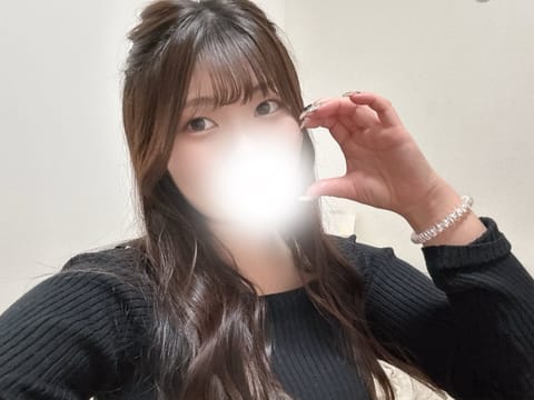 おはようございます☀ちかです！

今日とっても天気も良いですね✨

本日14:00〜いてます💗

初日楽しみにしてまーす