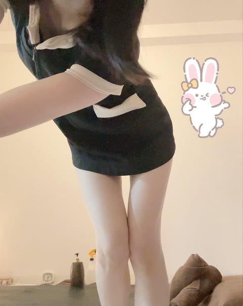 こんにちは✨
今日は金曜日👼🏻𓂃𓈒𓏸
あっという間に金曜日だあ！！
夏ももう終わり🎐だと信じたい🥹笑
まだまだ終わらない