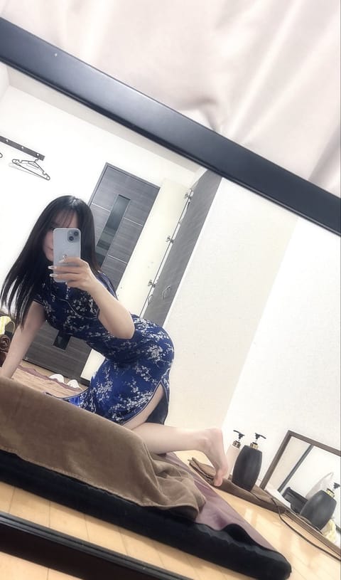 やほ💫
いおりだよ🐰
今日も天気安定しないね〜😖💦
今は雨止んでるのかな🥺
そしていおりは21:00〜5:00まで池袋に