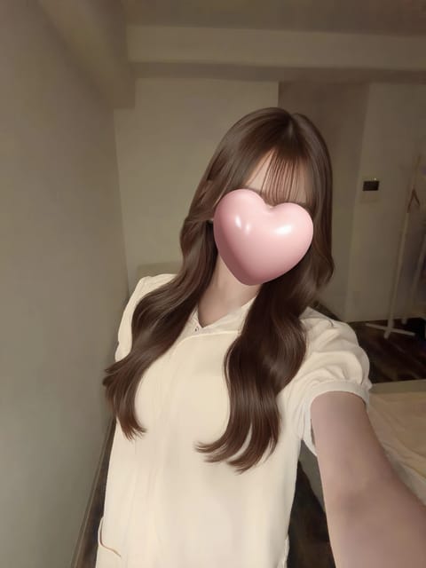 今日も出勤するよん♡
久しぶりに会える方もいて、今から楽しみ🥺💓
会いに来てくれると思うと頑張れそう〜！
今日もいっぱい