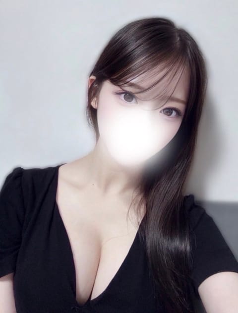 三連休居るので待ってます♡♡

この間出勤した時差し入れ沢山ありがとうございました🙇🏻‍♀️
@LUXEN_girls