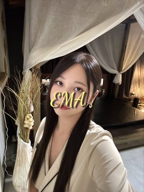 出勤してます🙋‍♀️💗

3/1 (日)
10:00~13:00(160)🈵
13:00~ご案内🉑
21:30~14:3