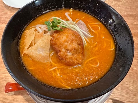 8連休最終日前のランチ🍽️🍜

よく頑張った自分😇😇
支払いに飛ぶからあっけないなぁ😗🪽🪽笑
