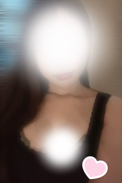 昨日はありがたいことに全枠🈵でした(T_T)✨

お仕事終わり、メンズエステ初めて🫣♡、この後Liveにいくんだー！
と