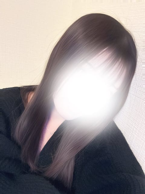 雨でも会いたいと思ってもらえるようにまだまだ頑張らないとなぁ😞

絶対に後悔させない自信あるから、1回だけ会いに来てみて
