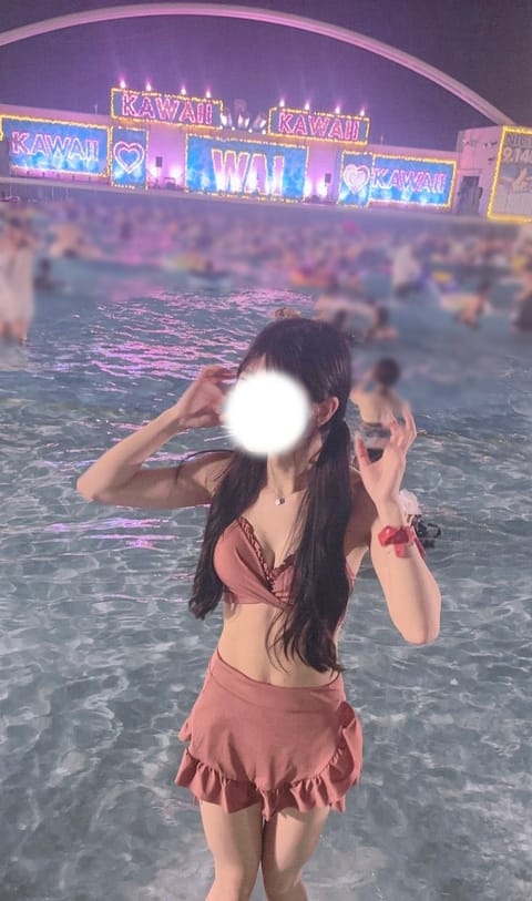 駆け込みナイトプール行ってきた🏊🍧
そろそろ夏も終わりかな🥲夏の思い出聞かせて👂🤍
 #メンエス #錦糸町メンエス