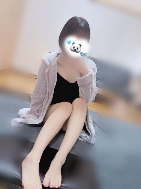 お部屋到着🏠💆‍♀️
昨日はすごい寒かったね〜:(  '-'   ):
今日は昨日よりは暖かいけど寒い…
20時まで恵比