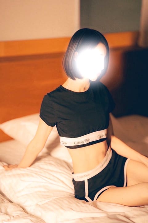 本日3/9(月)16:00〜21:00桜新町

また明日も頑張ろう！って思えるようなお時間にできたら嬉しいな🤍🌸