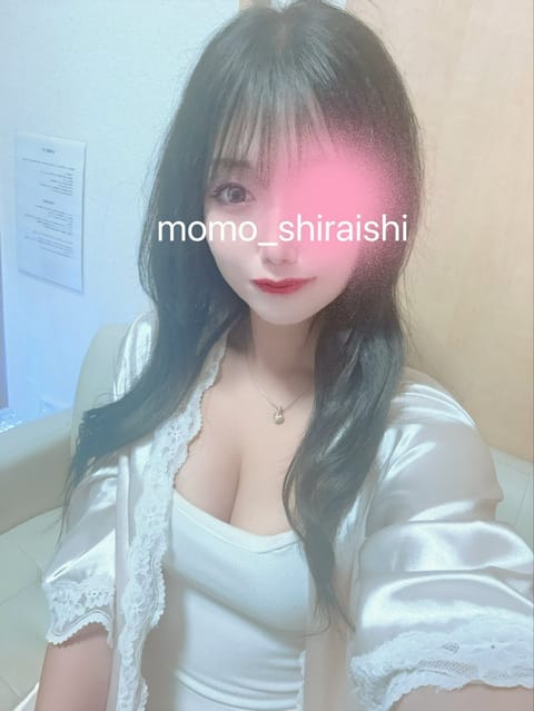 ももルーム到着しました🐩🤍

本指名様たちの事前予約で忙しくさせていたおかげでツイート全然できてませんでした💦いつも本当