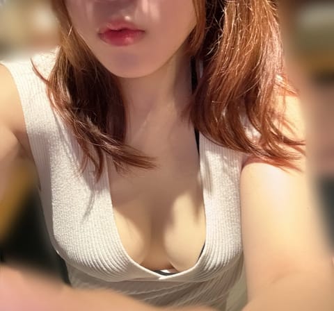 🌙シフトのお知らせ🌸

明日
12日 15時~21時

出勤しております✨️
癒されに来てください♡