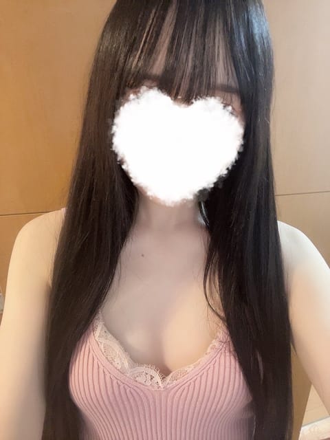 20時から五反田ルーム出勤します！
今日も元気いっぱいでお待ちしてます♡
お仕事帰りにぜひ会いに来てください✨