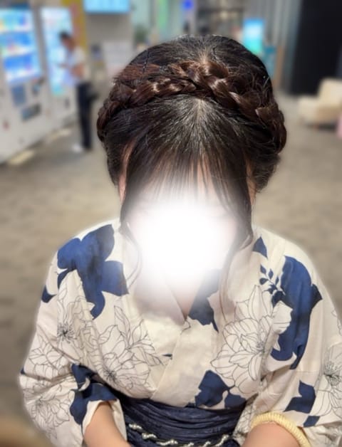 浴衣きたときの！！！お祭りもう1回は行きたいな🤔

今日も20:00から5:00で出勤してます🌱
ご予約、ご来店お待ちし