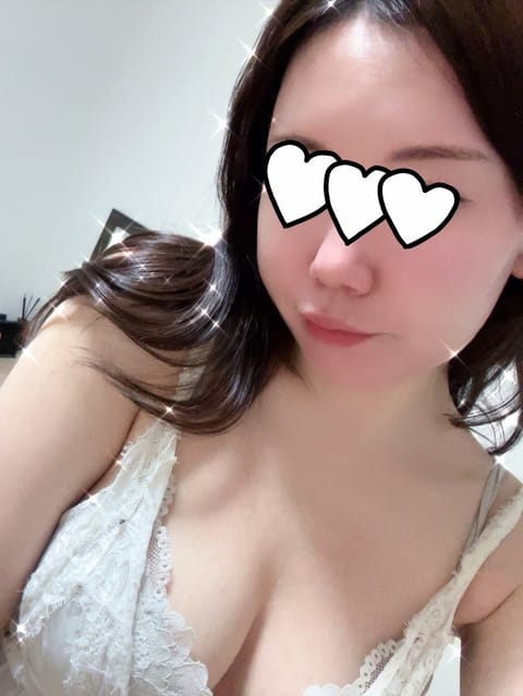 出勤したよ🤍
いっぱい頑張ってる人ほど
甘やかされるべきだと思うんだ🫶
今日もぬくぬく癒します💆‍♀️🫧