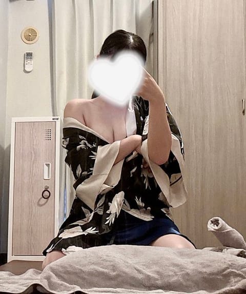 こんばんは😉
メンエスで癒されて
自分を甘やかしませんか？
23時までお待ちしてます💕