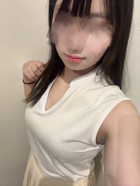 こんばんは！💫

本日⏰22:00~ラスト
出勤しています❤︎ ᐢ _   _ ᐢ

気づいたら11月も最終日🥲
11月