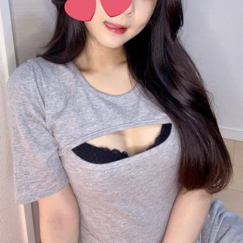 こんばんは🌟お久しぶりです🥰

本日17-22:30まで出勤してます🫶🏻

久しぶりに密着してお兄さん達を沢山癒したい🥺
