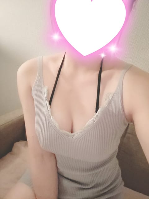 2週間ぶりに本日出勤です☺️
15:00〜20:00まで！お待ちしております✨