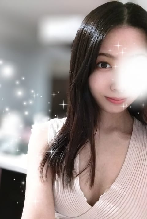 今日も寒いっ
今年はクリスマス平日なんですね🥹

本日　 〜27時
明日　11〜22時
お待ちしてます🧡