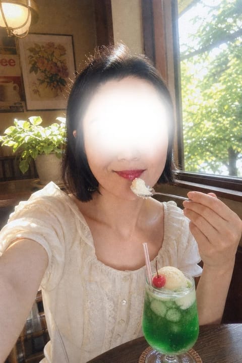 明日21日(金) 20:00〜25:00🌙
23:20〜ご案内できます☺️🤍
29日(土)・30日(日)は19:00