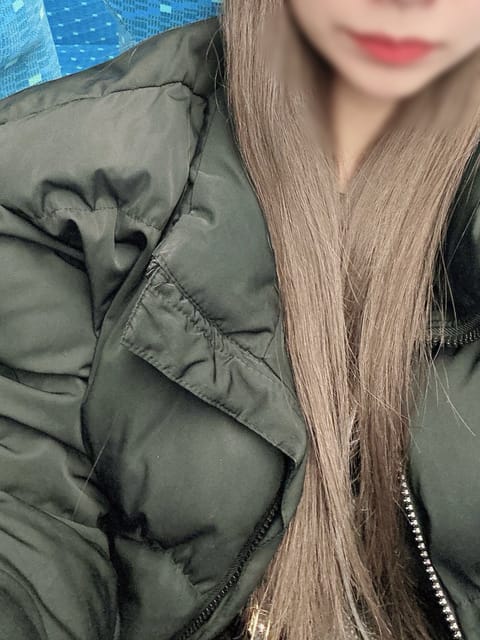 おはようございます☀
今浜松駅ルーム移動してます💨
今日はどうやら静岡はTGCみたいです👧🏻🤍
私はTGT
T Top 