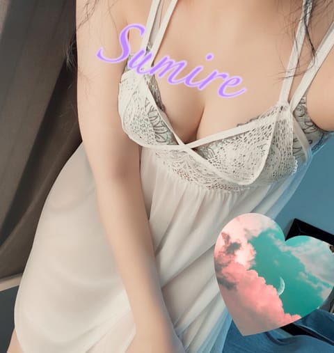 はじめましてのお兄様、仲良しな紳士様が会いに来て下さって嬉しかったです〜！🥰💓

次回出勤は11/30(土)13:00〜